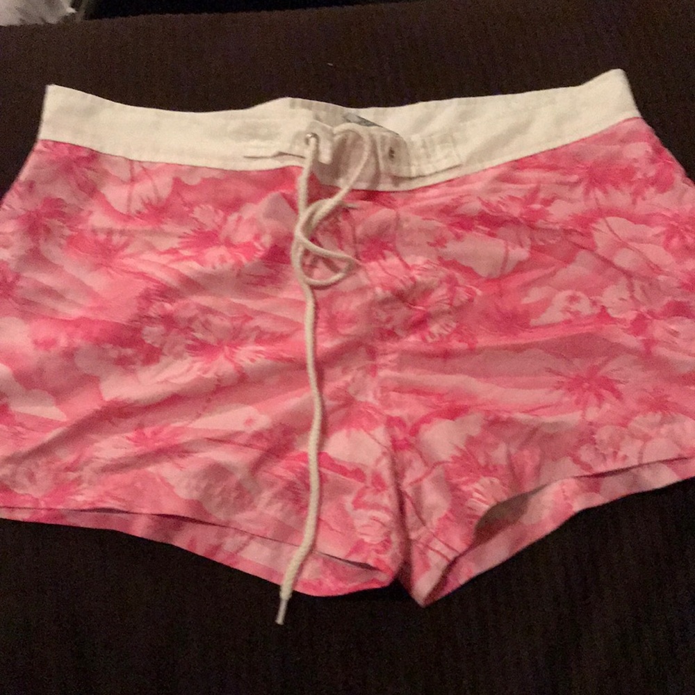 Hawaiian bathing suit shorts